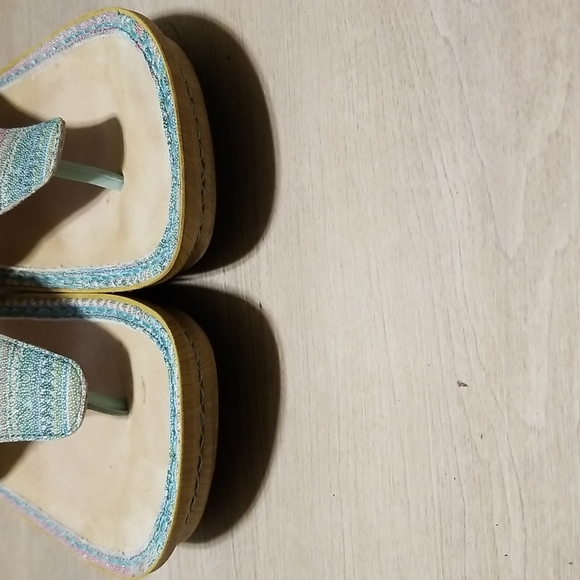 EUC Alegria Codi Seascape Flip Flop Size 10.5 - Picture 5 of 12